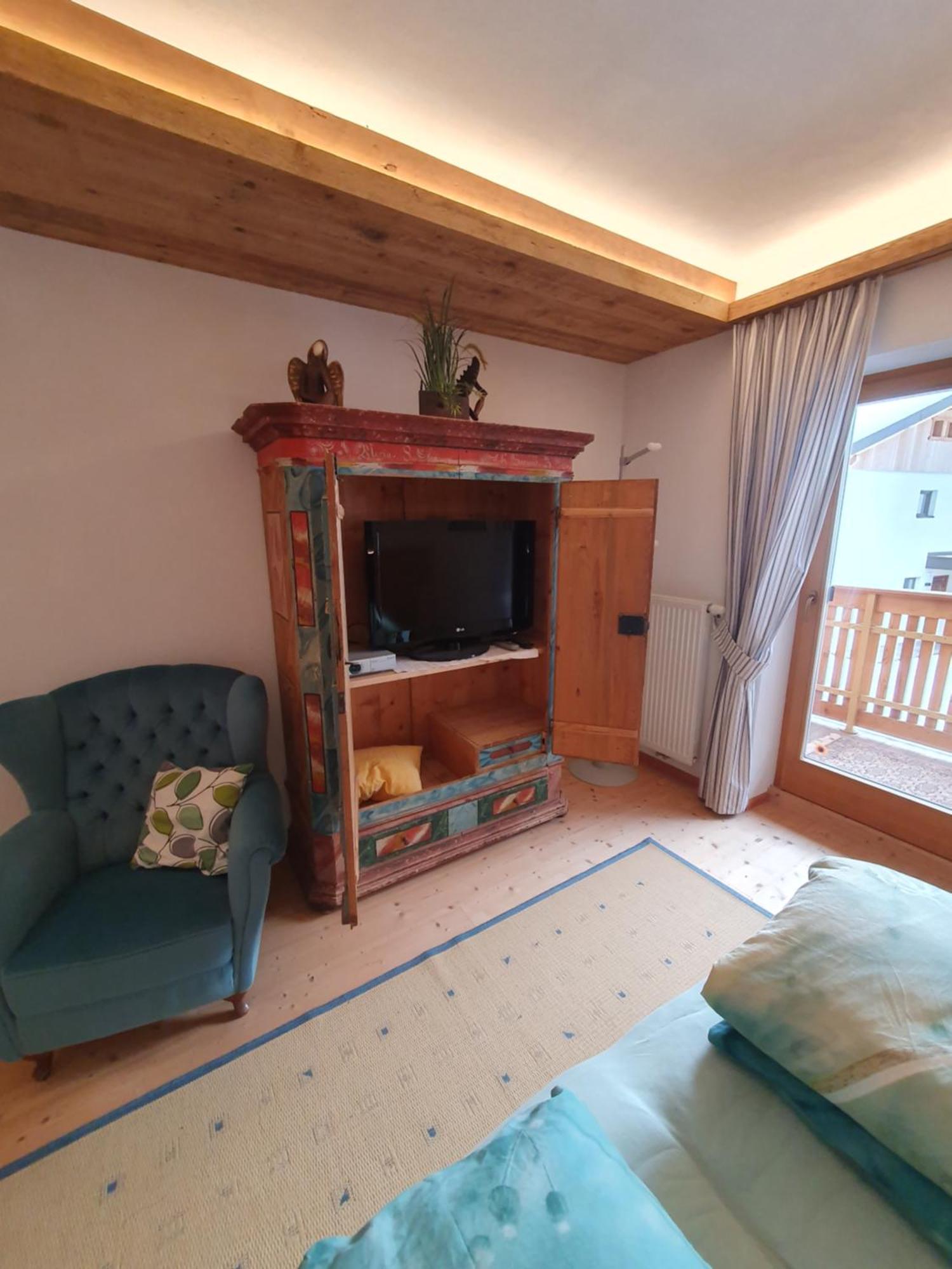 Apartement Schuster Lake Prags Braies Eksteriør billede