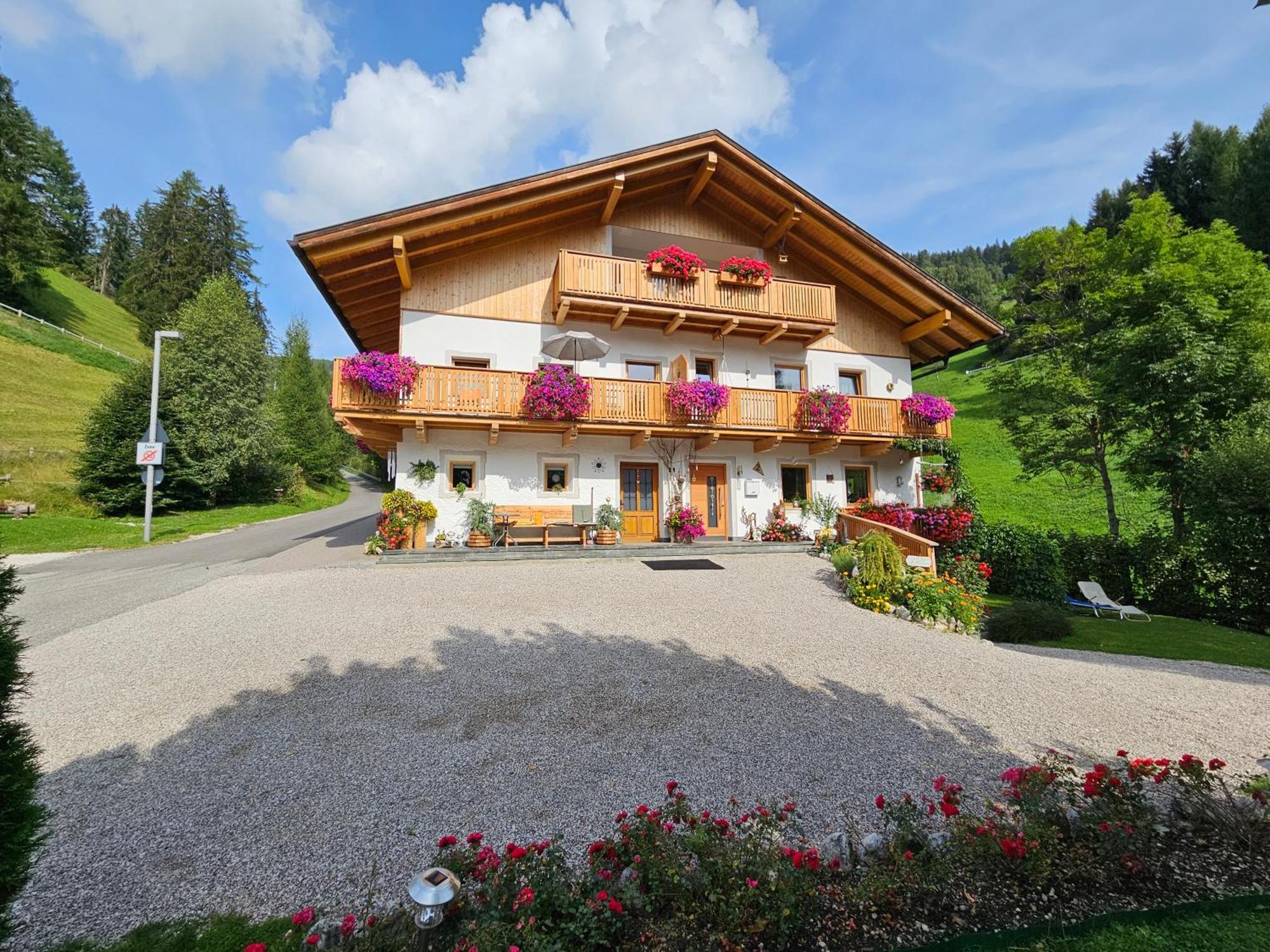 Apartement Schuster Lake Prags Braies Eksteriør billede